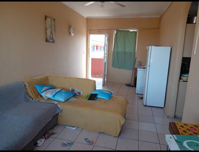 2 BEDROOM APARTMENT FOR SALE IN RUSTENBURG CENTRAL